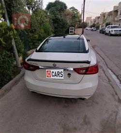 نيسان ماكسيما